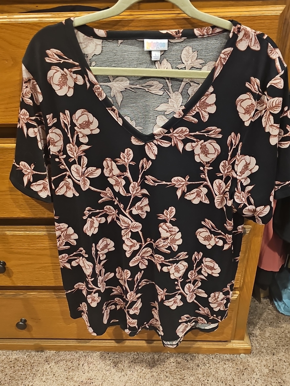 LuLaRoe Black Tee with Blush Floral V-Neck